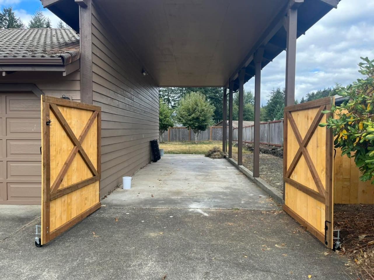 Custom Double Gate Installation – Dog-Proof & Heavy-Duty